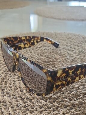 Missoni Tortoiseshell Shield Sunglasses - Brown & Amber
